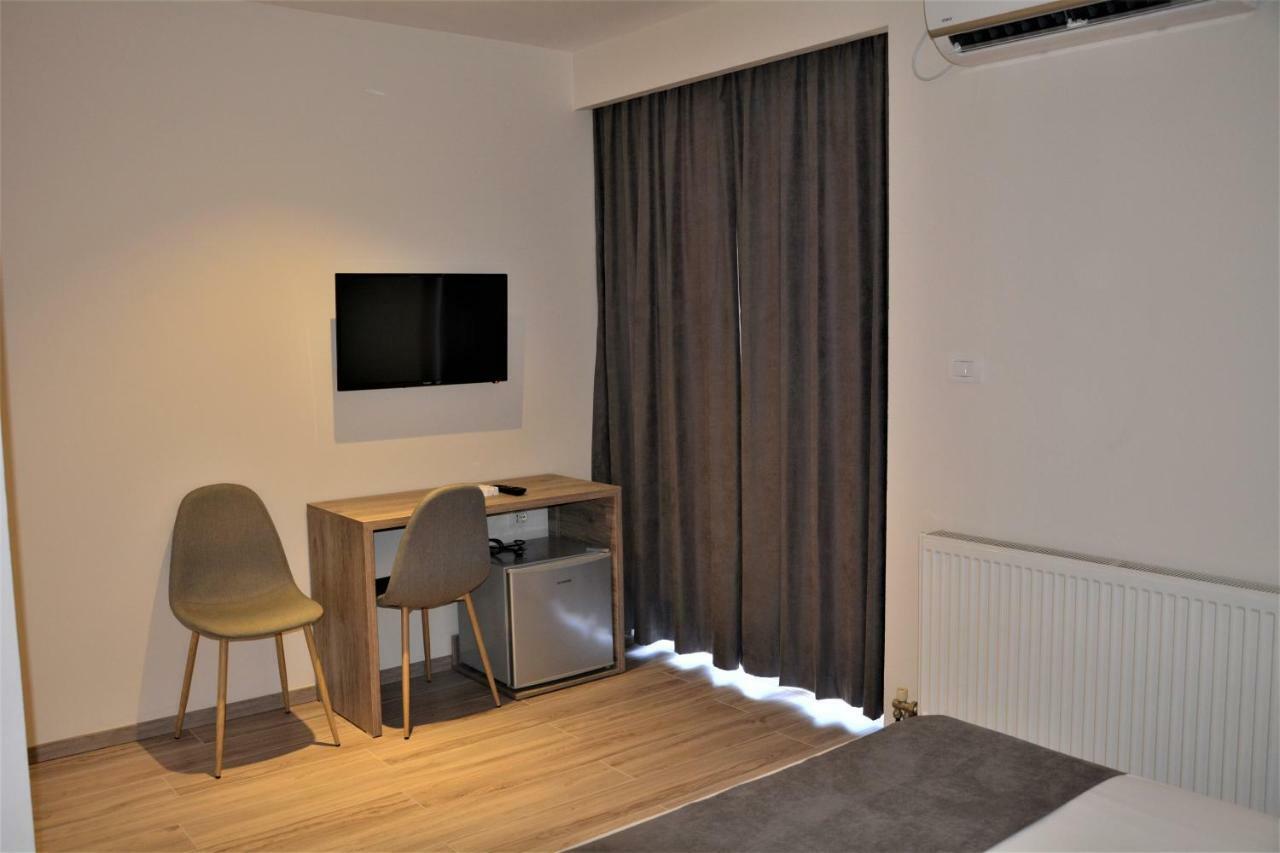 Hotel Vila Nino Берат Экстерьер фото