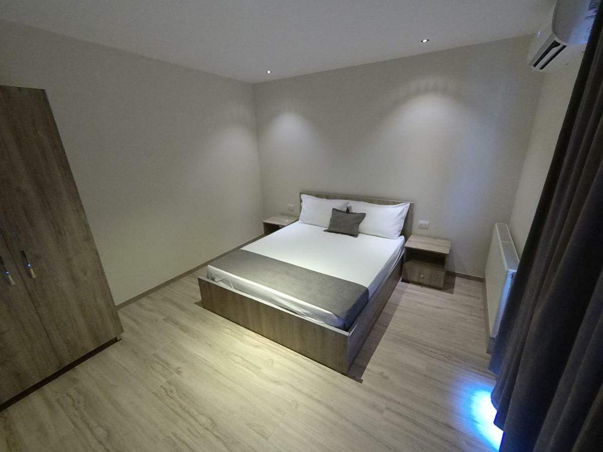 Hotel Vila Nino Берат Экстерьер фото