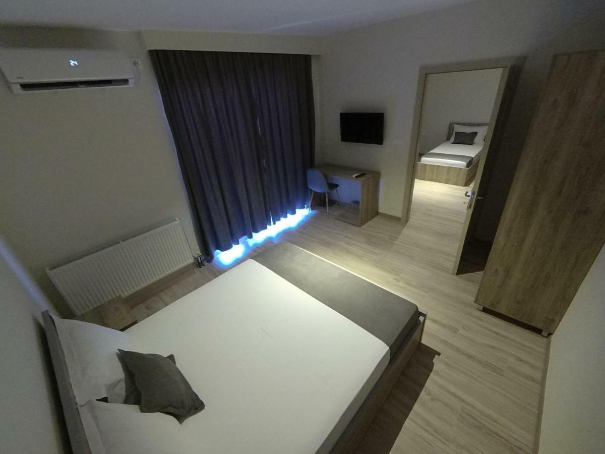 Hotel Vila Nino Берат Экстерьер фото
