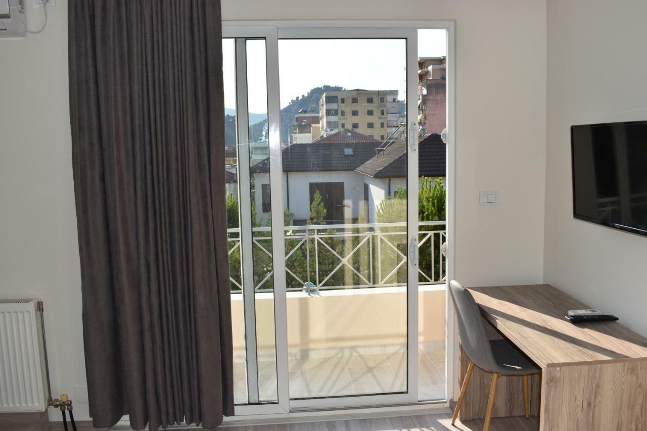 Hotel Vila Nino Берат Экстерьер фото